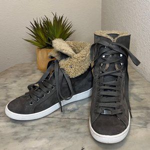 UGG Gree Lace Up sneakers. Size 8
